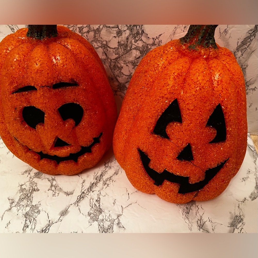Vintage 1993 Light Up Pumpkin Jack O Lantern Halloween Rubber Mold set of 2 - Picture 2 of 9